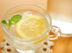 lemonwater.jpg